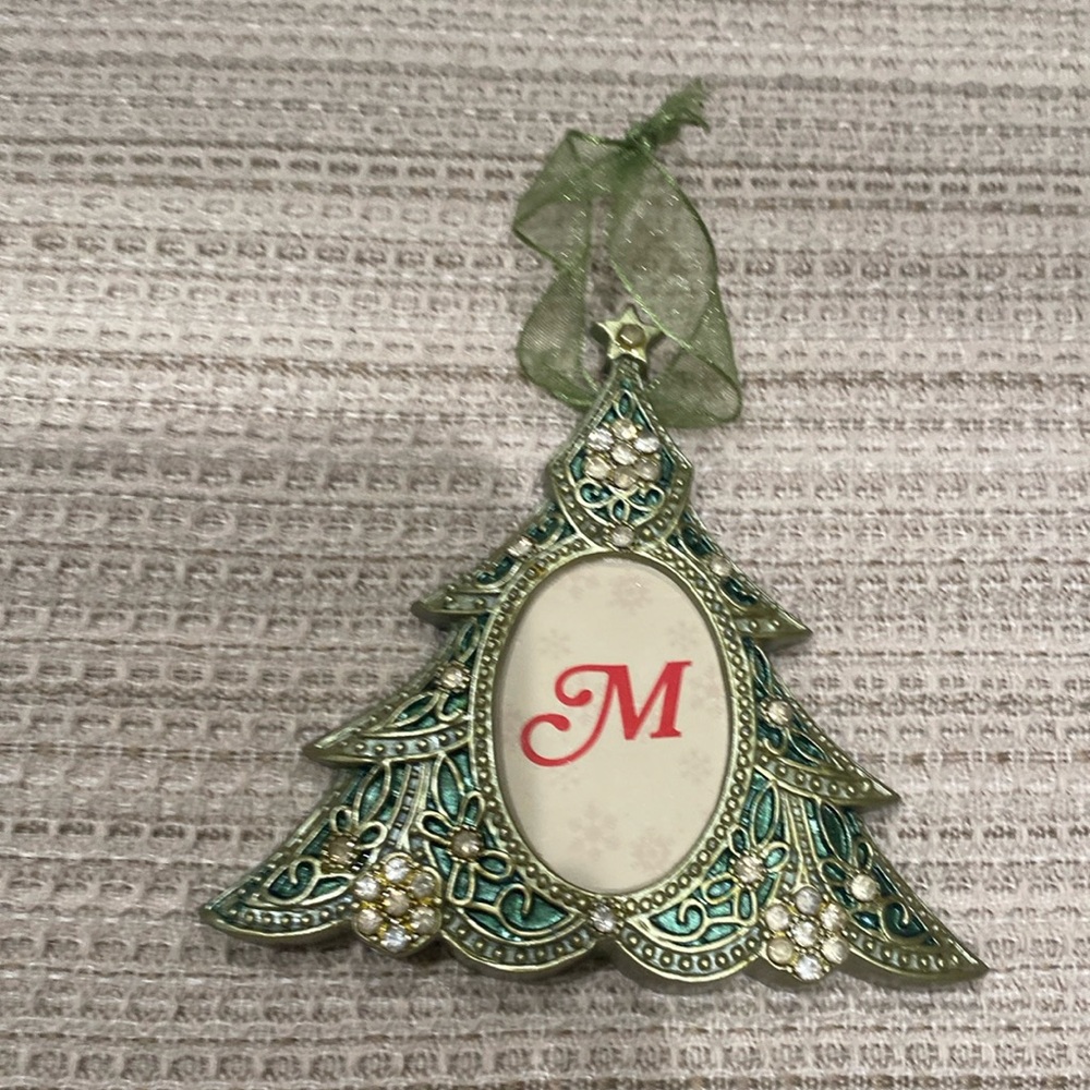 Christmas tree literally cutest ornament EVERR matching set!!!